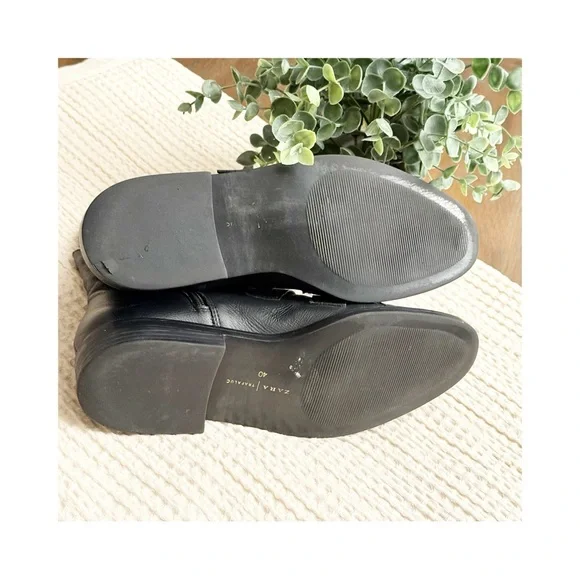 Zara Trafaluc Floral Embroidered Black Buckle Booties size 40 9USA - Picture 10 of 11